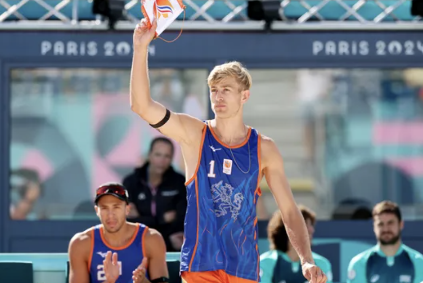 曾强奸12岁女孩的奥运选手首秀遭嘘